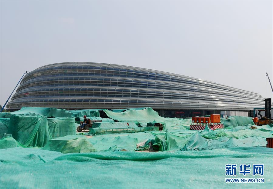 （體育·圖文互動(dòng)）（2）易轉(zhuǎn)換、夠低碳、可持續(xù)——解密北京冬奧場(chǎng)館冰面建設(shè)亮點(diǎn)