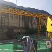 宜昌市夷陵區(qū)簡易龍門吊起重機各種型號起重機，行吊廠家直銷