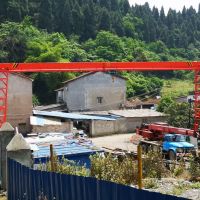 興山縣龍門吊起重機各種型號起重機，行吊廠家直銷